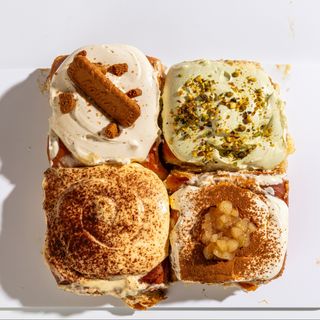 Box 8 Cinnamon Rolls