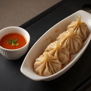 Porc Momo- Găluște Momo cu Porc la Abur (300g) – Rețetă Asiatică