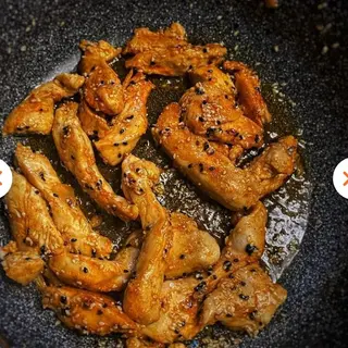 CARNE DE PUI TRASA LA TIGAIE
