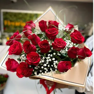 Buchet 25 trandafiri roșii