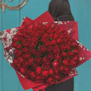 Buchet 101 trandafiri roșii