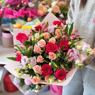 Buchet de flori Răsfăț Floral
