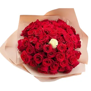Buchet 51 trandafiri roșii