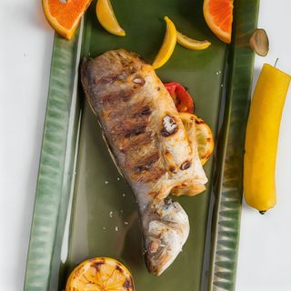 Biban de mare cu ierburi, la gratar