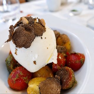 Burrata cu trufe