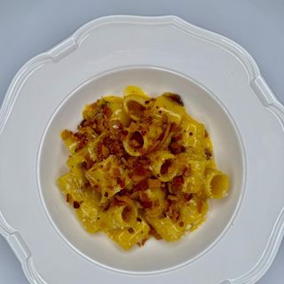 Rigatoni carbonara