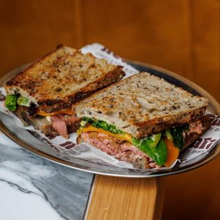 Roast beef sandwich