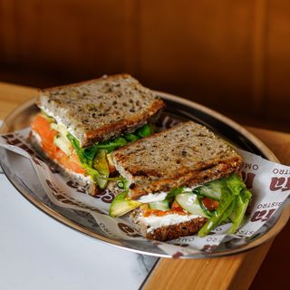 Fresh salmon sandwich