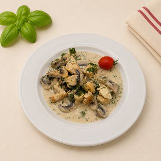 Pui cu Ciuperci si Smantana