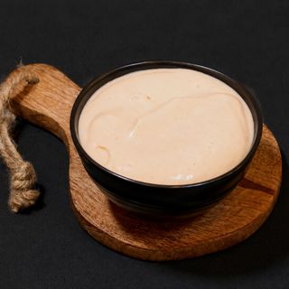 Sos sriracha mayo