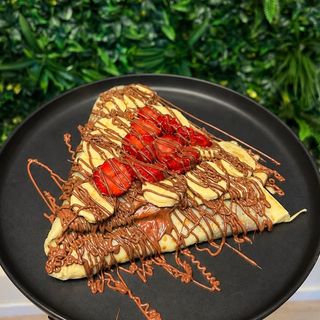Nutella fruit crepe