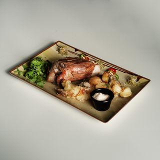 Ciolan de porc Stinco cu murături