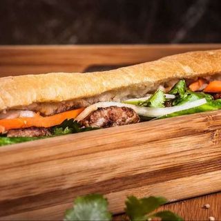 Sandwich Cu Porc- Bánh Mỳ Lợn