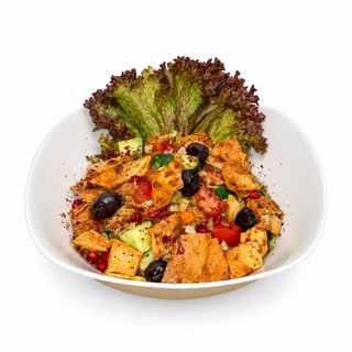 Salată fattoush