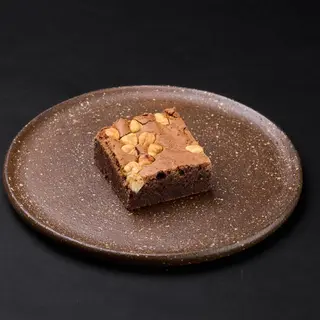 Brownie cu alune