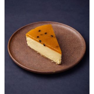 Cheesecake cu mango și fructul pasiunii