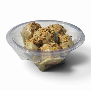 Profiterol cu fistic