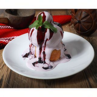 Papanasi cu branza si dulceata de afine