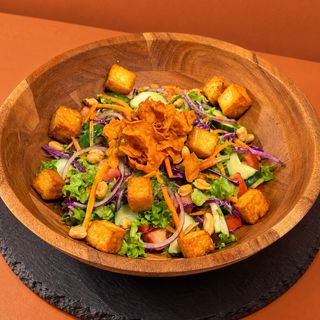 Halloumi Salad