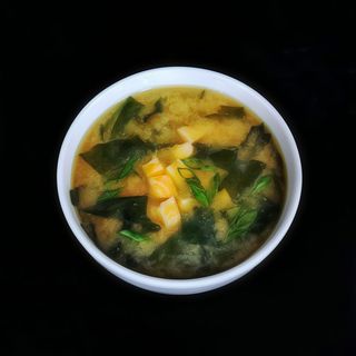 Miso losos supa