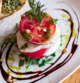 Caprese salata obrok