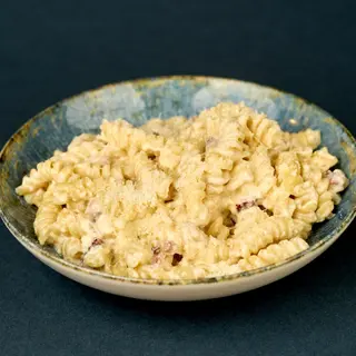 Carbonara pasta velika porcija