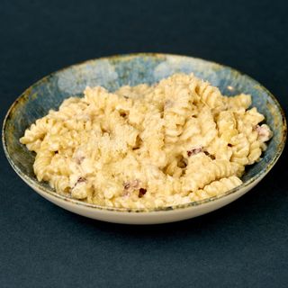 Carbonara pasta mala porcija