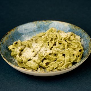 Crema e pesto vegan pasta