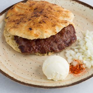 Gurmanska pljeskavica 230 gr