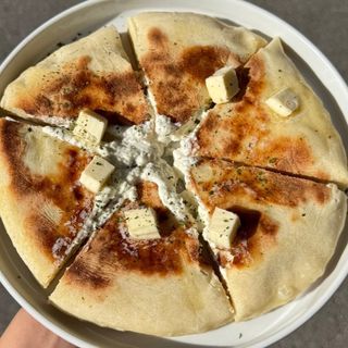 Srpska fokaca sa sirom