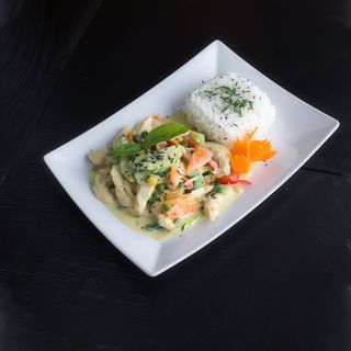 Coconut Chicken With Rice