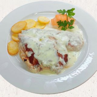 Piletina u kajmak sosu