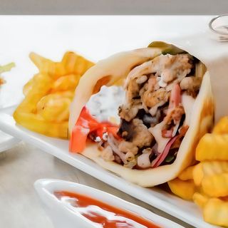 Mali pileci gyros + slatka palačinka