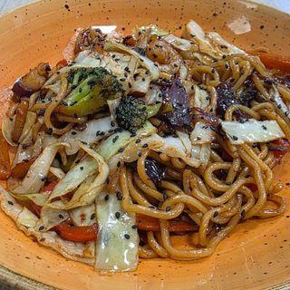 Ramen nudle sa gamborima