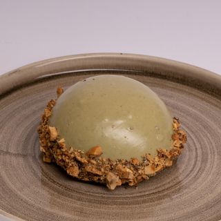 Pistachio cake