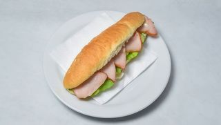 Sendvič sa pečenicom