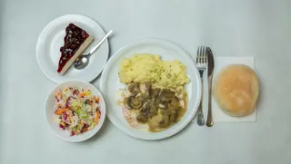 Piletina u sosu od pečuraka