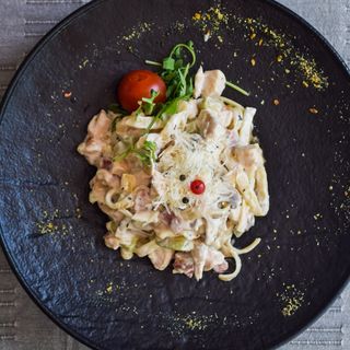 Pasta Pollo e funghi