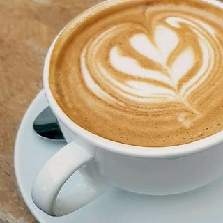 Produženi espresso (sa mlekom)