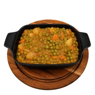 Domaći grašak sa mesom 450g (Lepinja + salata)