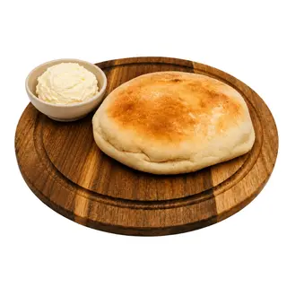 Lepinja sa domaćim kajmakom