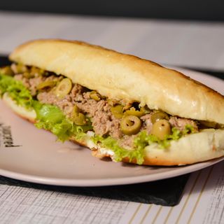 Sendvič sa tunjevinom i sirom