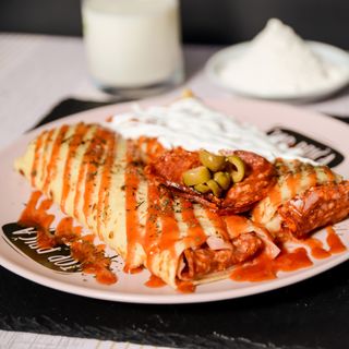 Palačinka sa sirom i kulenom 