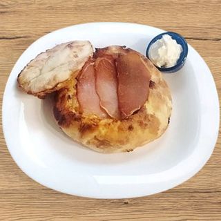 Komplet lepinja sa prsutom