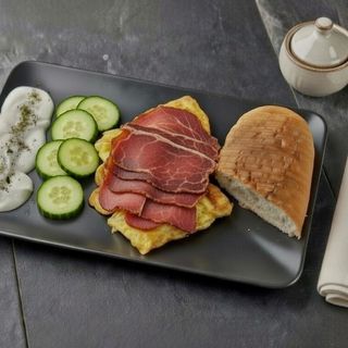 Omlet sa suvim vratom
