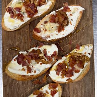 Brusketi Gorgonzola & Speck