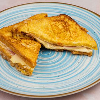 Punjene przenice sa kackavaljem i sunkom