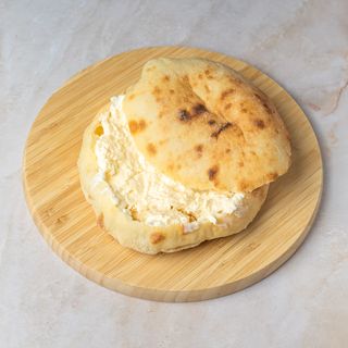 Čobanska lepinja sa kajmakom