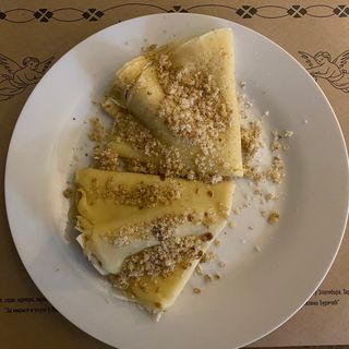 Palačinke sa orasima I šećerom