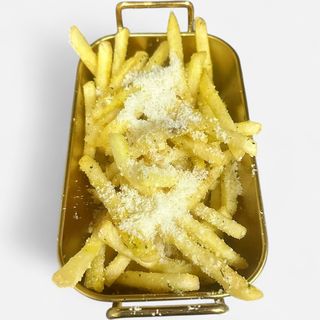 Pomfrit sa parmezanom i uljem od tartufa